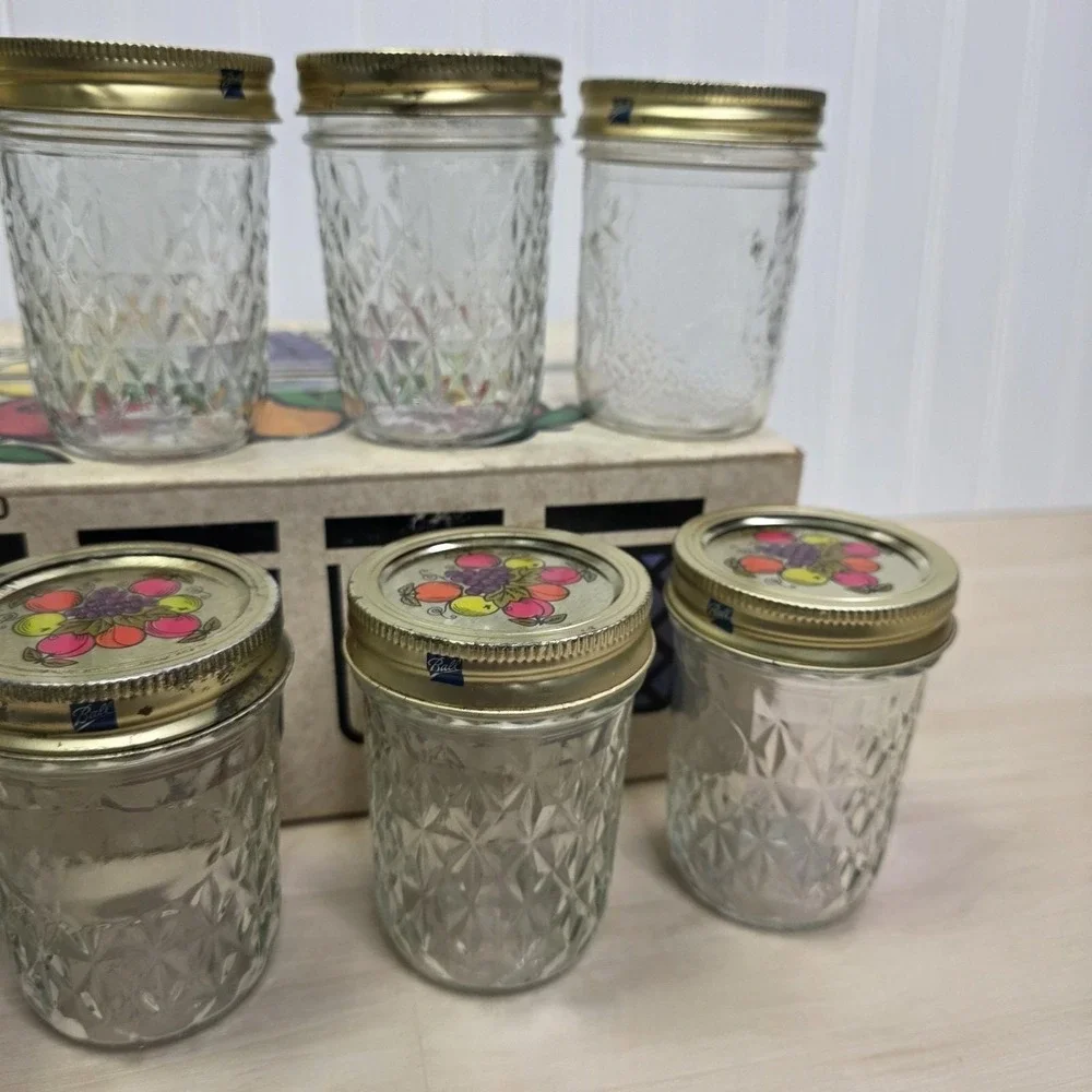 10 Ball Quilted Crystal Jelly Jars Tall w/ Grapes & Fruit Lids 4